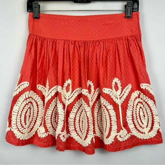Nick & Mo Dresses & Skirts - Nick & Mo Mini A-line Mini Skirt Coral & Ivory Embroidery Cotton Small Preppy